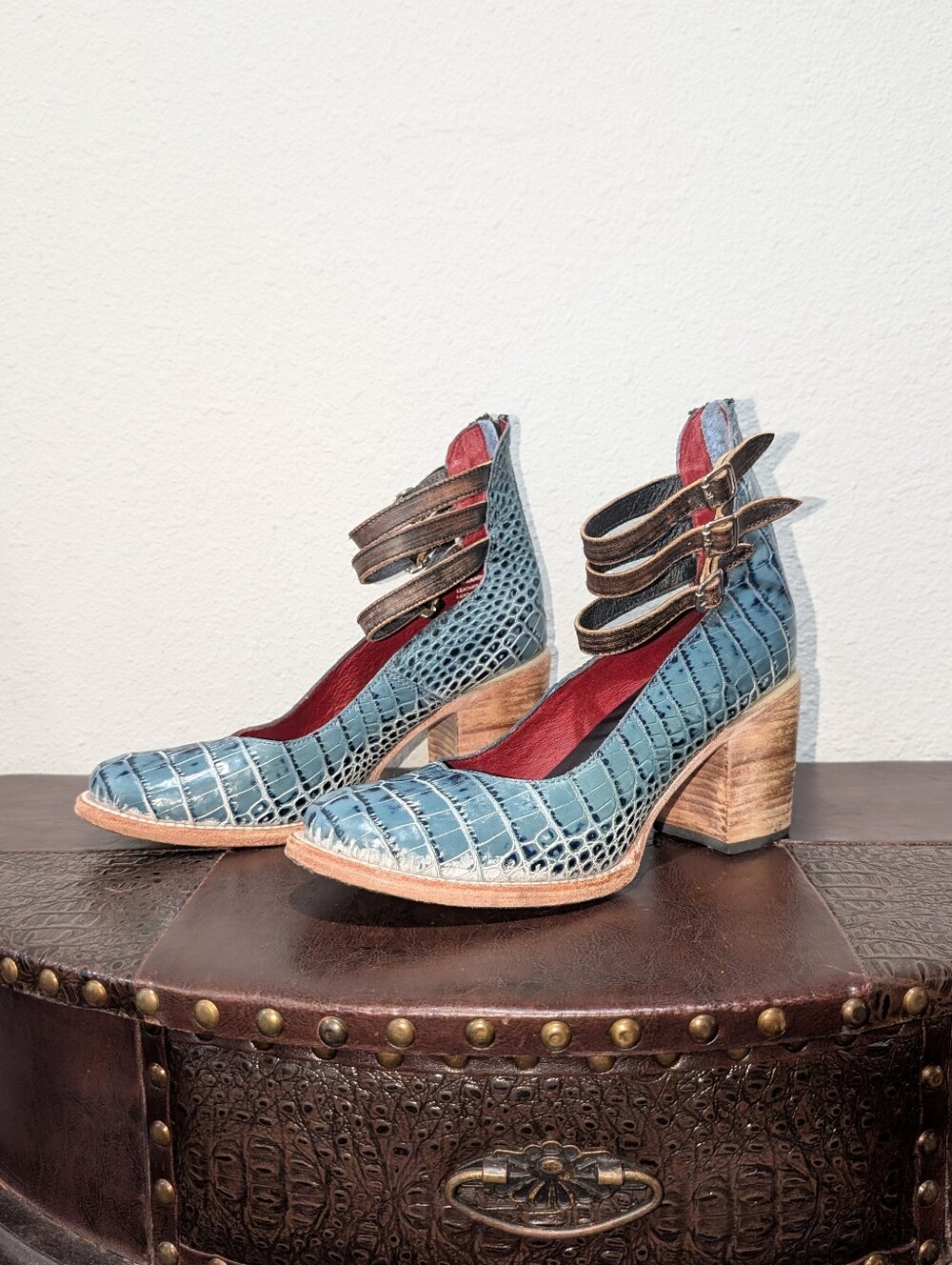 Freebird by Steven Randi Croc Embossed Leather Heels Turquoise Size 10